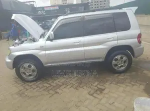 Mitsubishi Pajero 2000i IO 2005 Silver