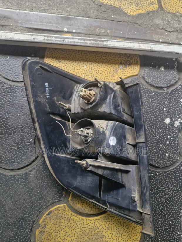 Toyota Voltz Taillight - thumbnail 2