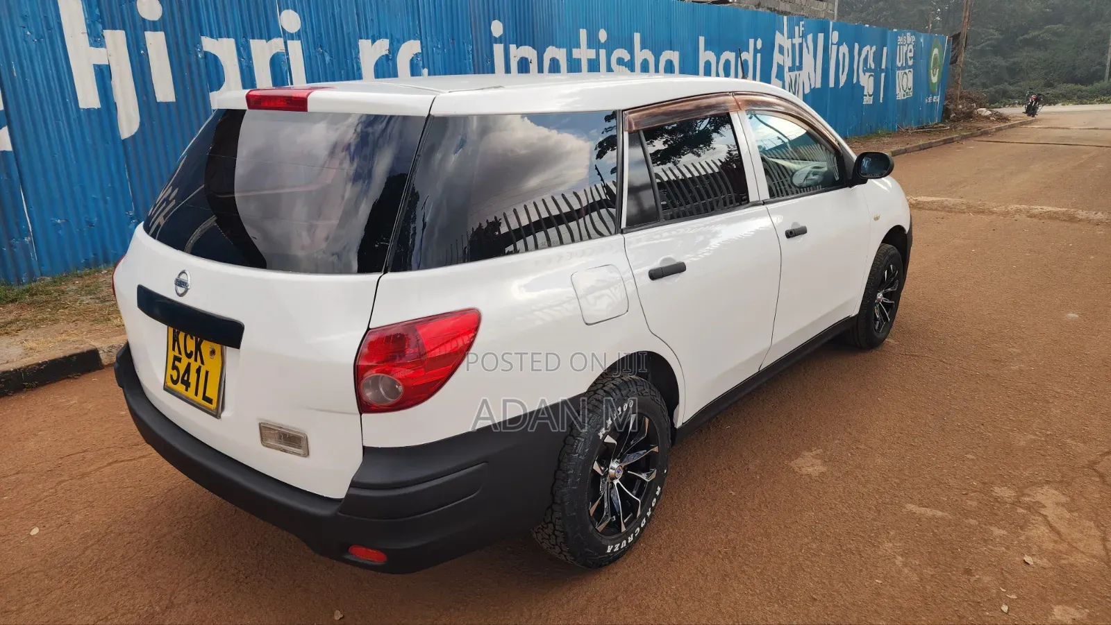 Nissan Advan 2010 White