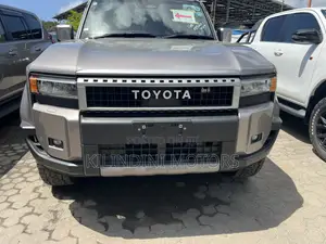 Toyota Land Cruiser Prado 2025