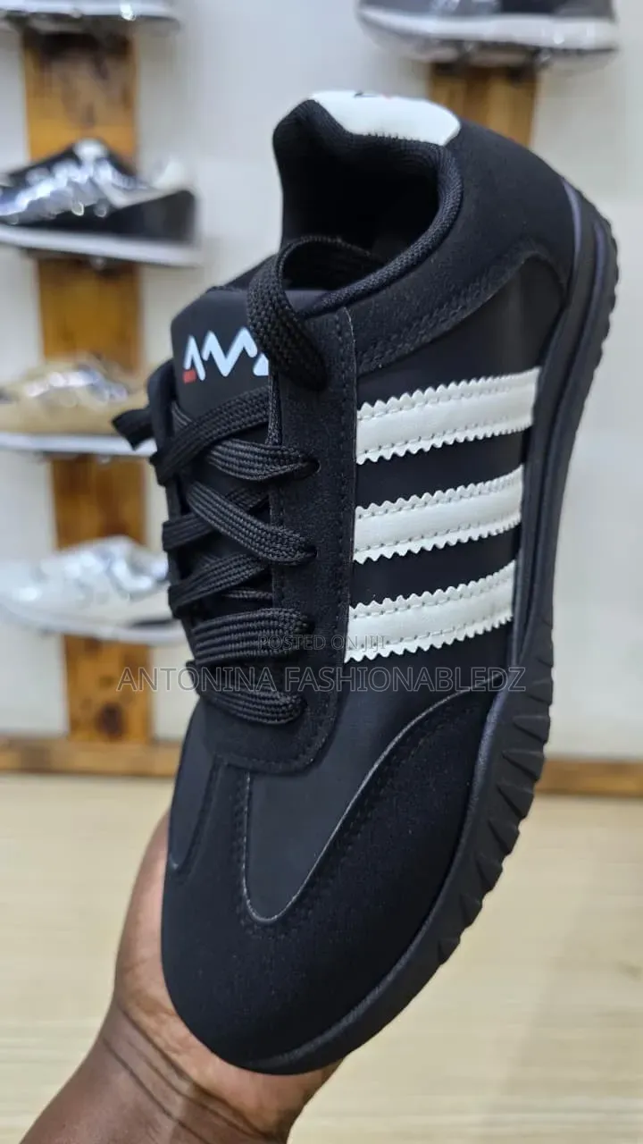 Men Good Quality Sneakers Shoes