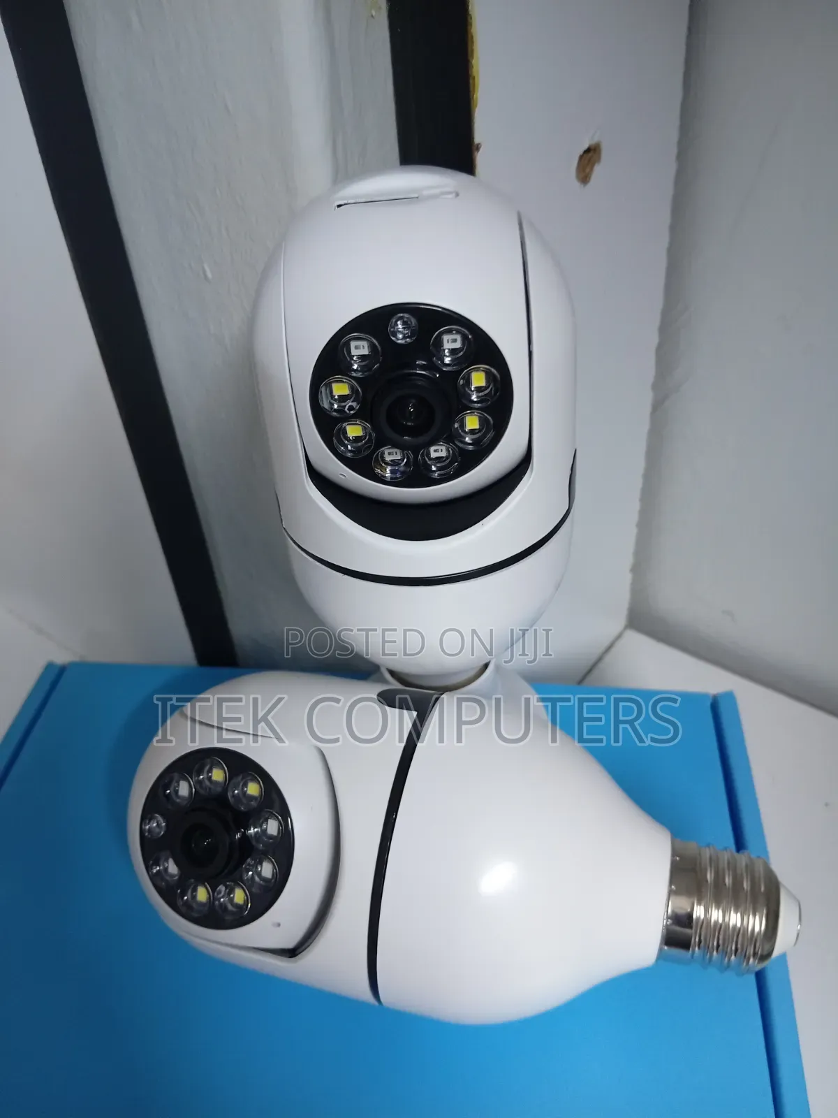 V380 Pro WiFi Bulb Camera With Night Vision for Shop Security