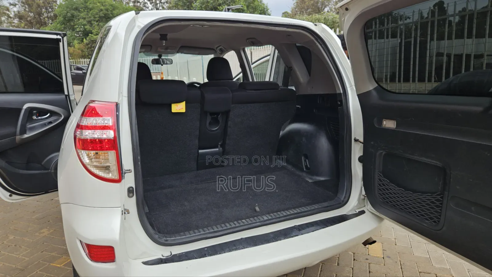 Toyota RAV4 2.5 4x4 2010 White