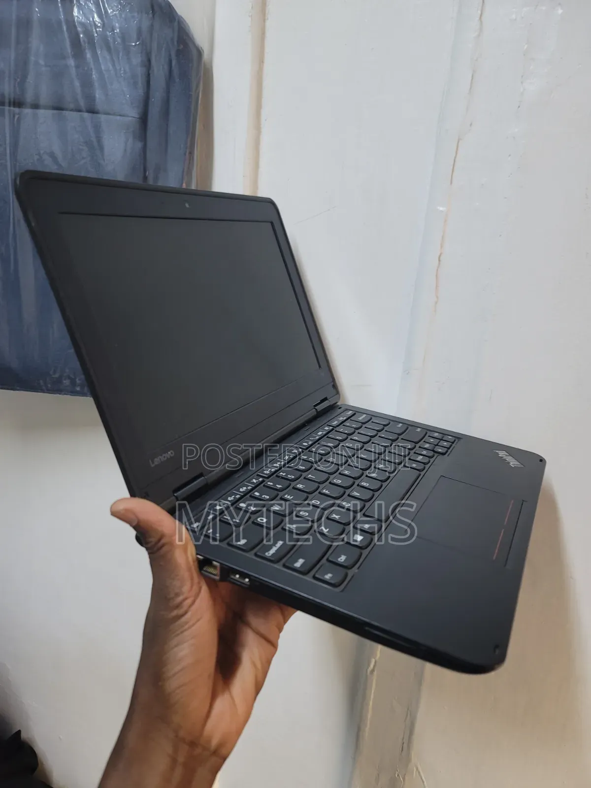Laptop Lenovo ThinkPad 11e 4GB Intel Celeron SSD 128GB