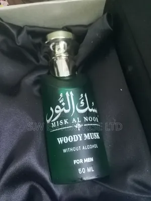Misk Al Noor Woody Musk Perfume