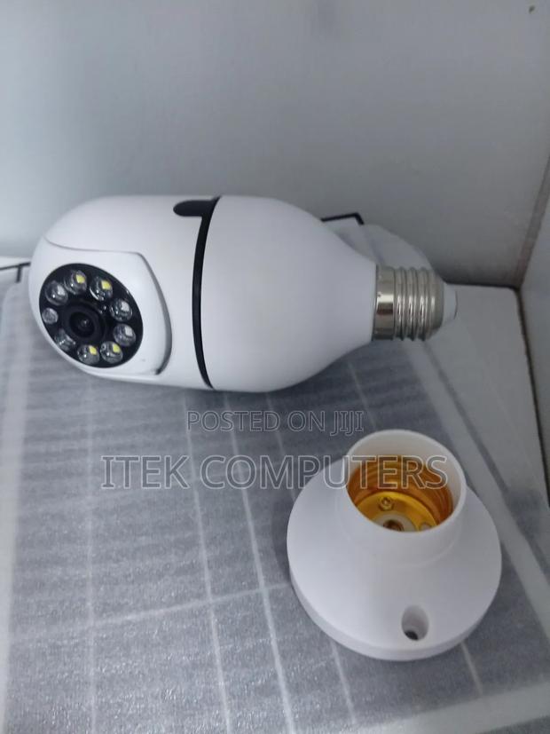 V380 Pro Bulb Security Camera With Night Vision for Entrances - main view