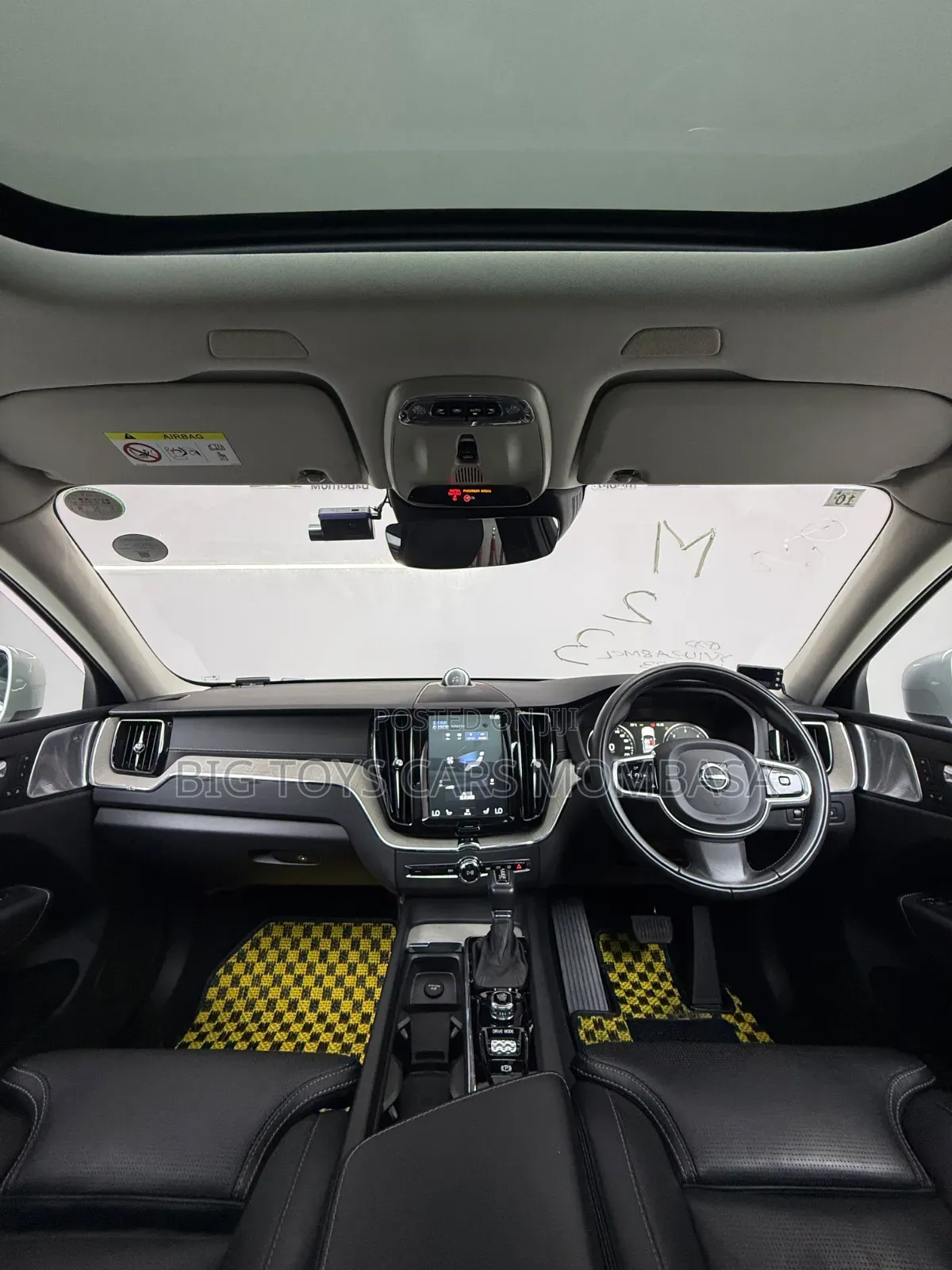 Volvo XC60 2019 Silver