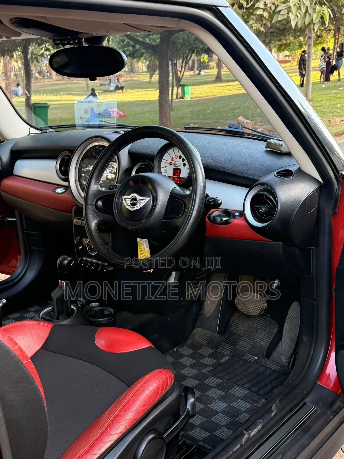 Mini Cooper 2013 Red