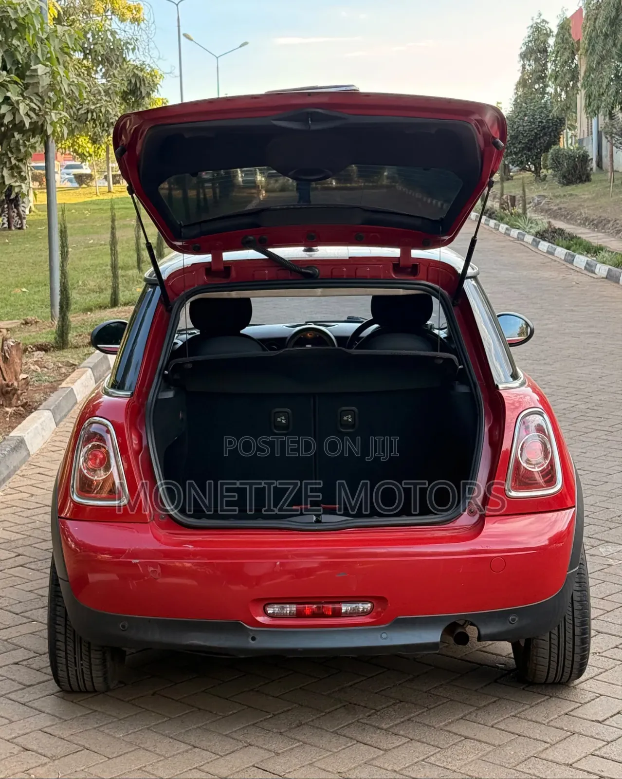 Mini Cooper 2013 Red