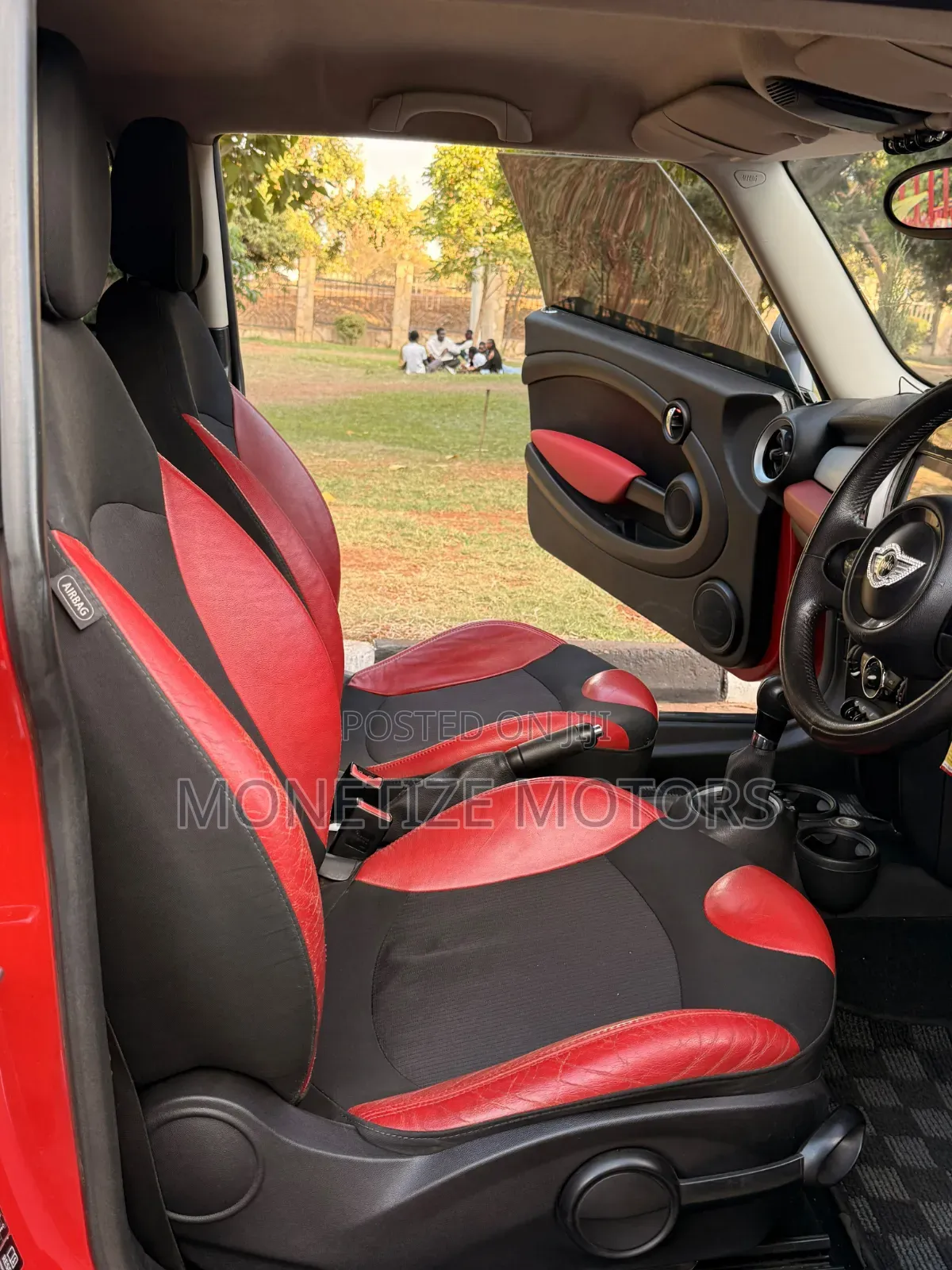 Mini Cooper 2013 Red