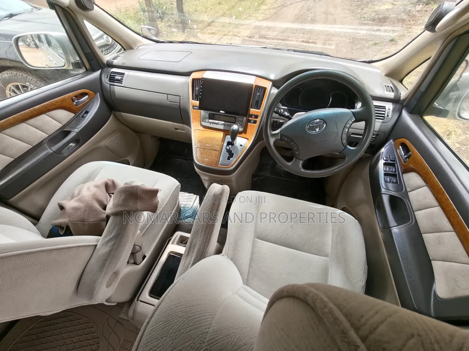 Toyota Alphard 2.4 Petrol FWD 2006 Silver