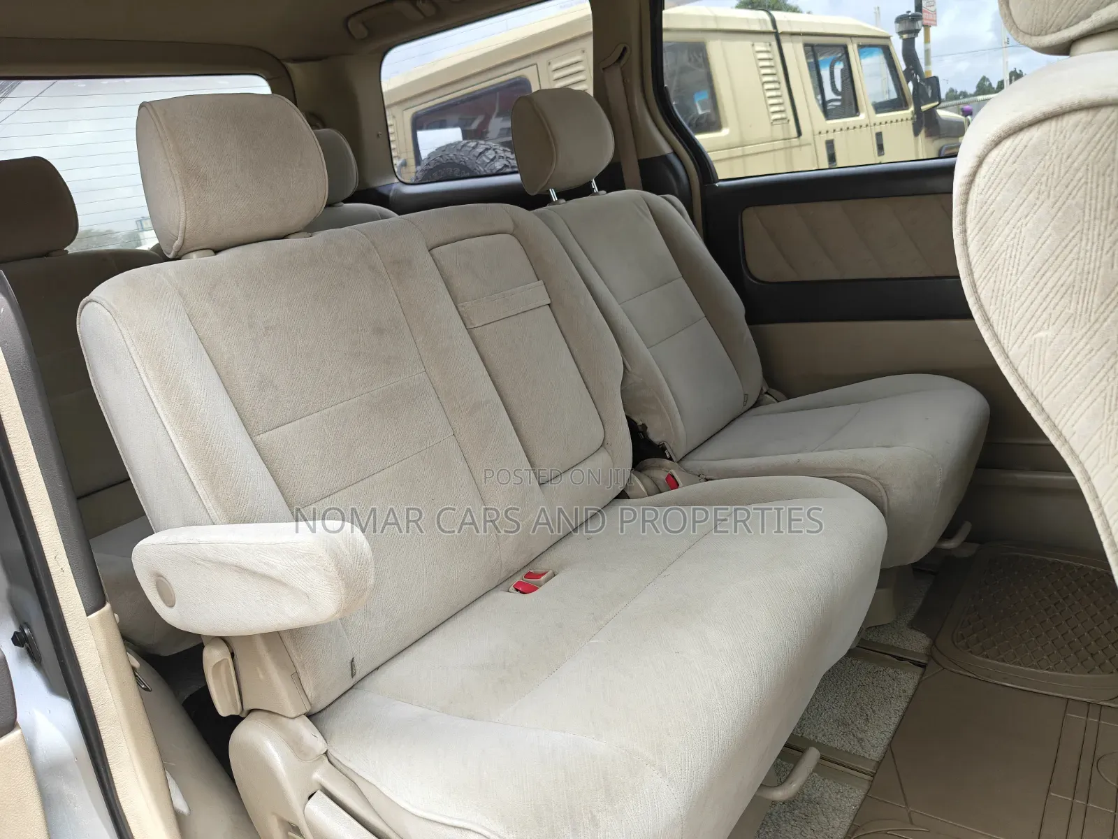 Toyota Alphard 2.4 Petrol FWD 2006 Silver