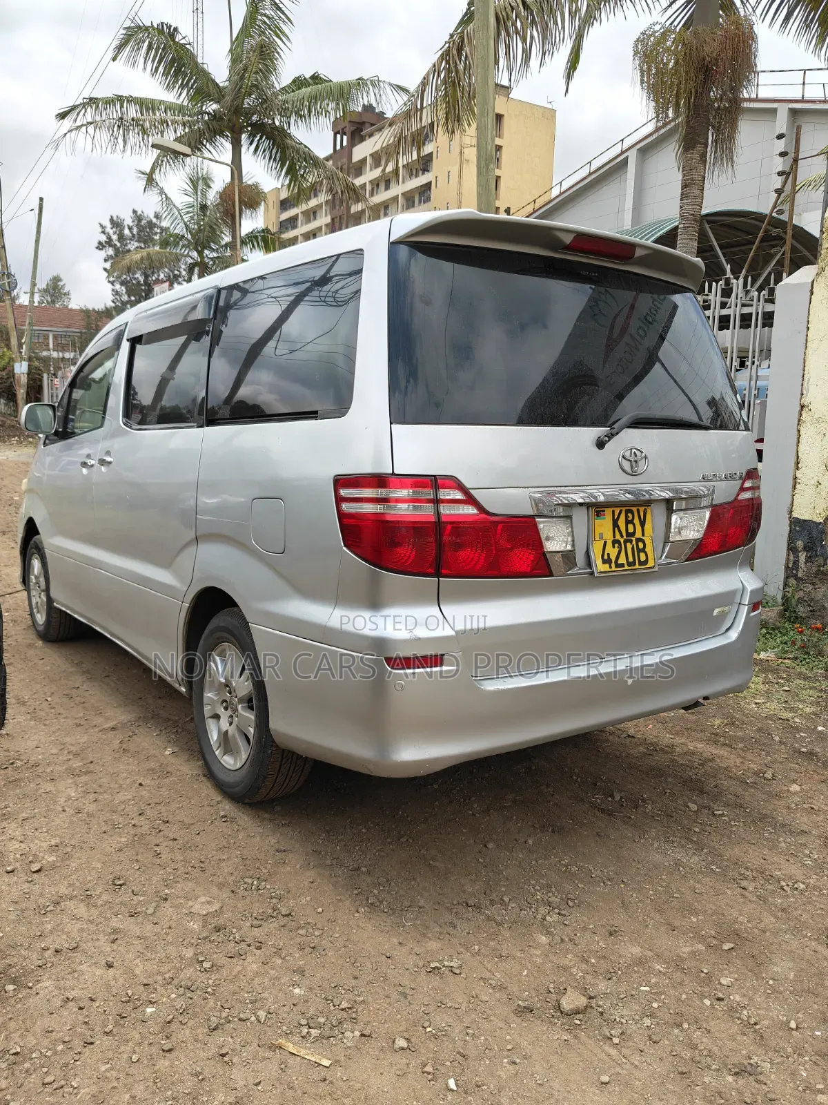 Toyota Alphard 2.4 Petrol FWD 2006 Silver