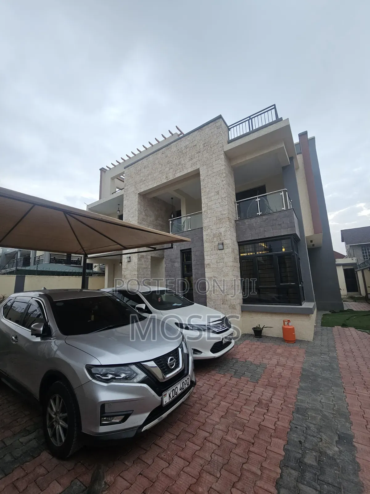 50x100 Plot Within a Devt Court on Sale