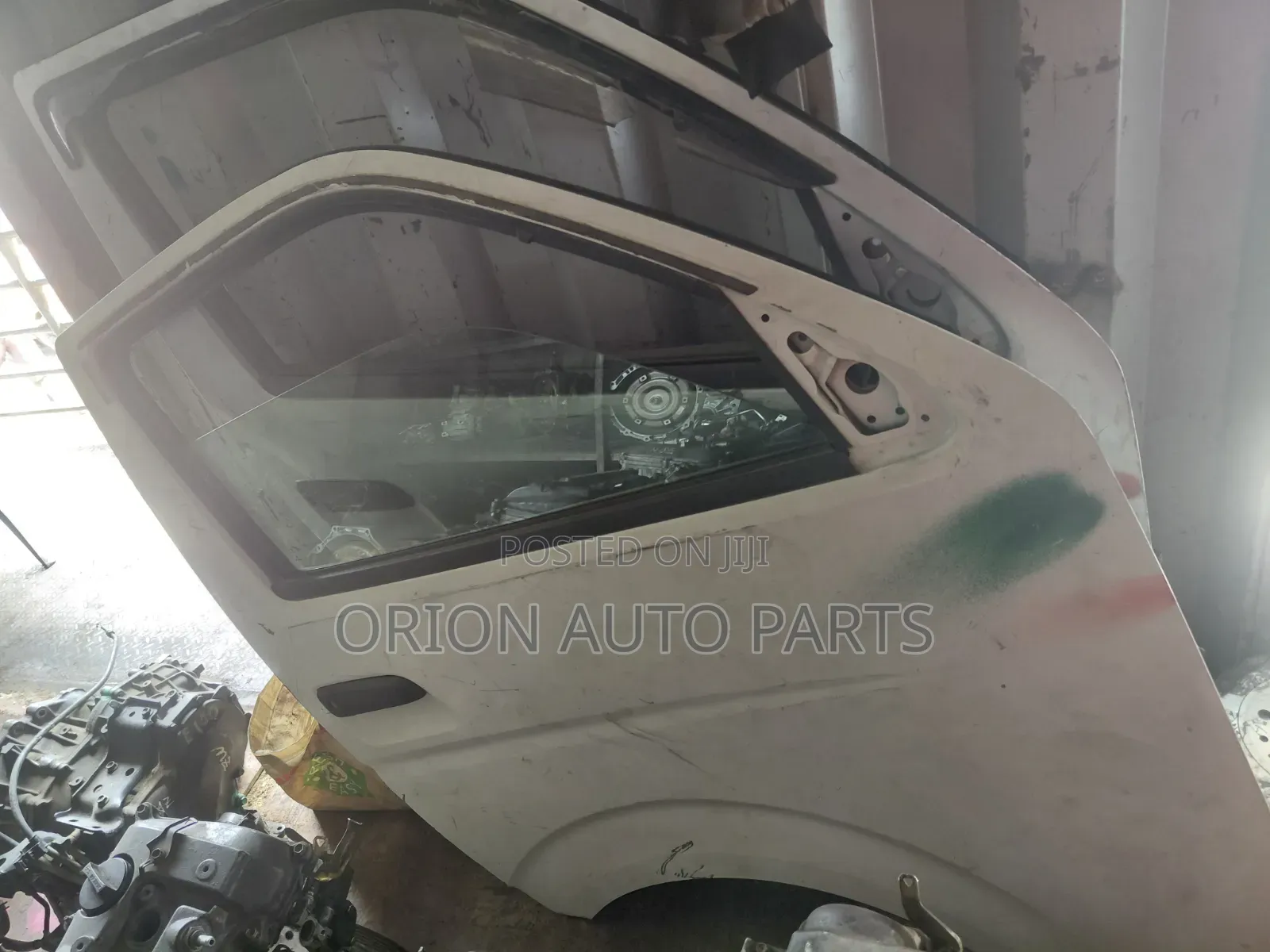 Hiace 7L Doors