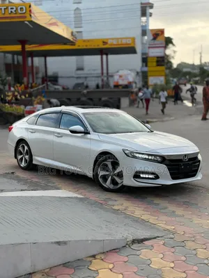 Honda Accord 2019 White