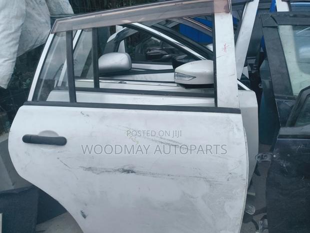 Nissan Ad Rear Door