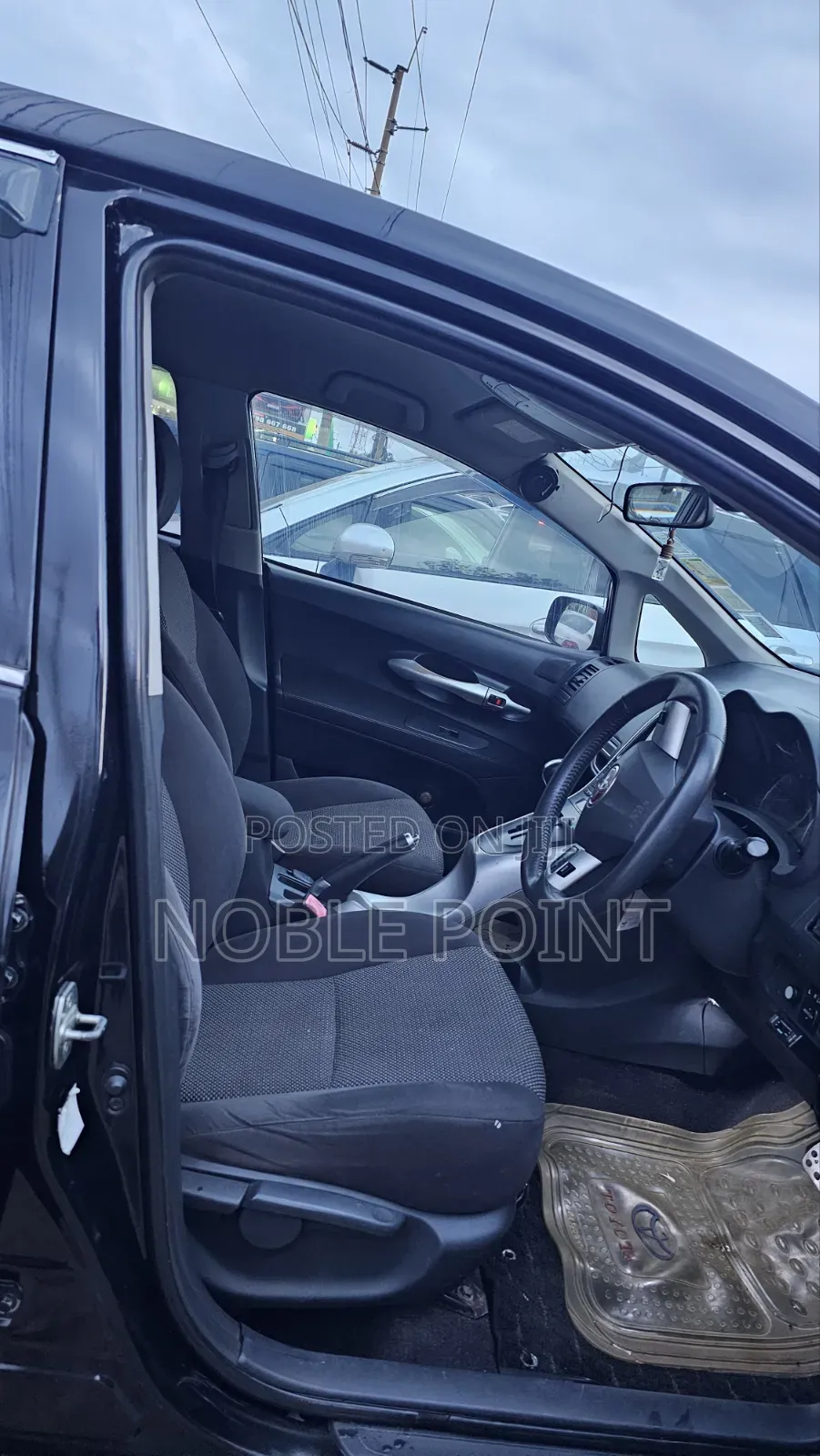 Toyota Auris 2012 Black
