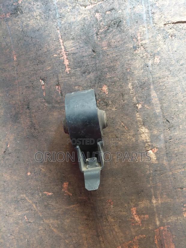 Engine Mounting - thumbnail 2