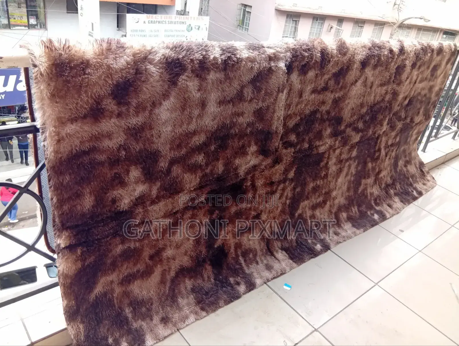 Beautiful Soft Patch Design Fluffy Carpet for Modern Homes