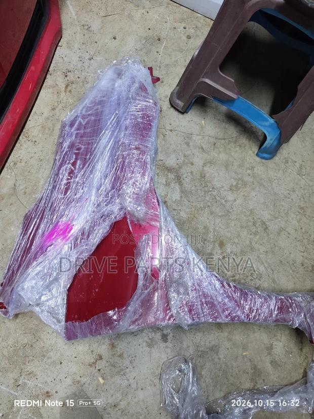 Nissan Note E12 Wing - main view