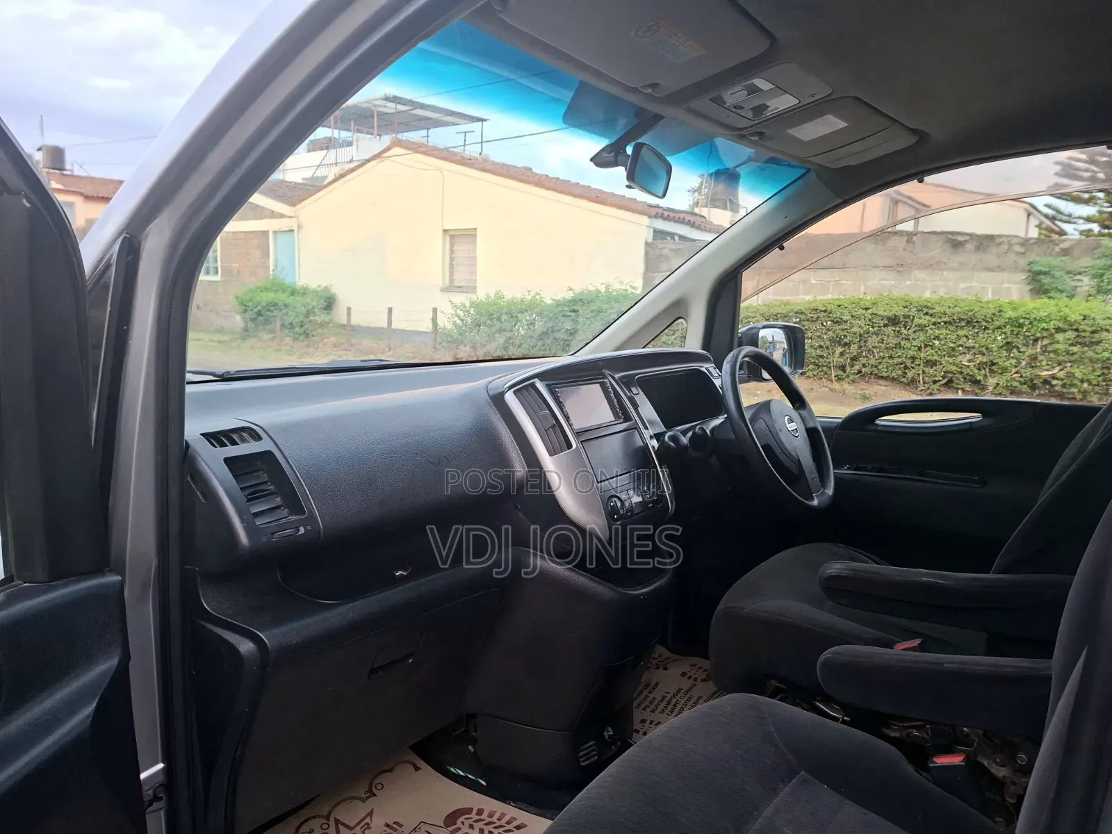 Nissan Serena 2008 Silver