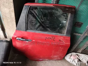 Nissans Note 2018 Back Door