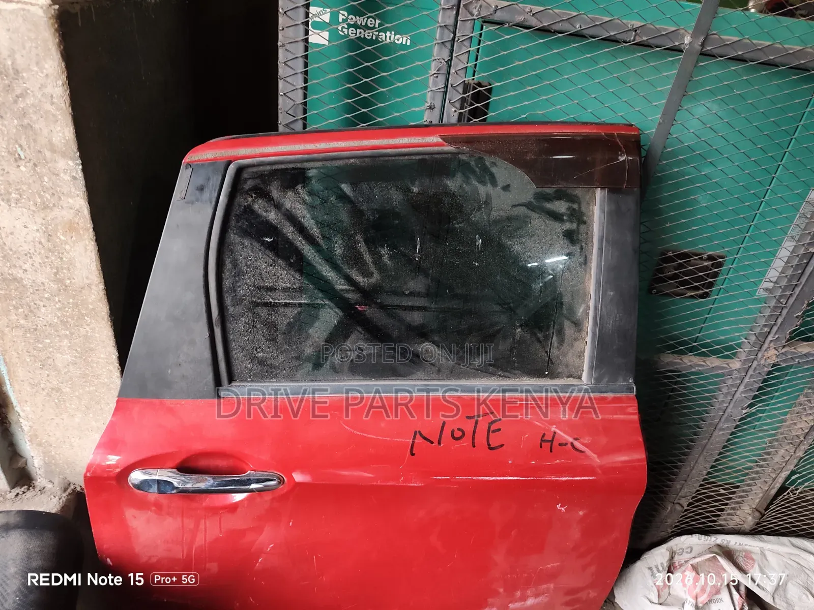 Nissans Note 2018 Back Door