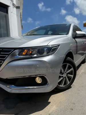Toyota Premio 2019 Silver