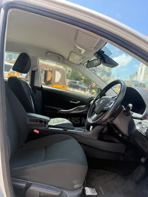 Toyota Premio 2019 Silver