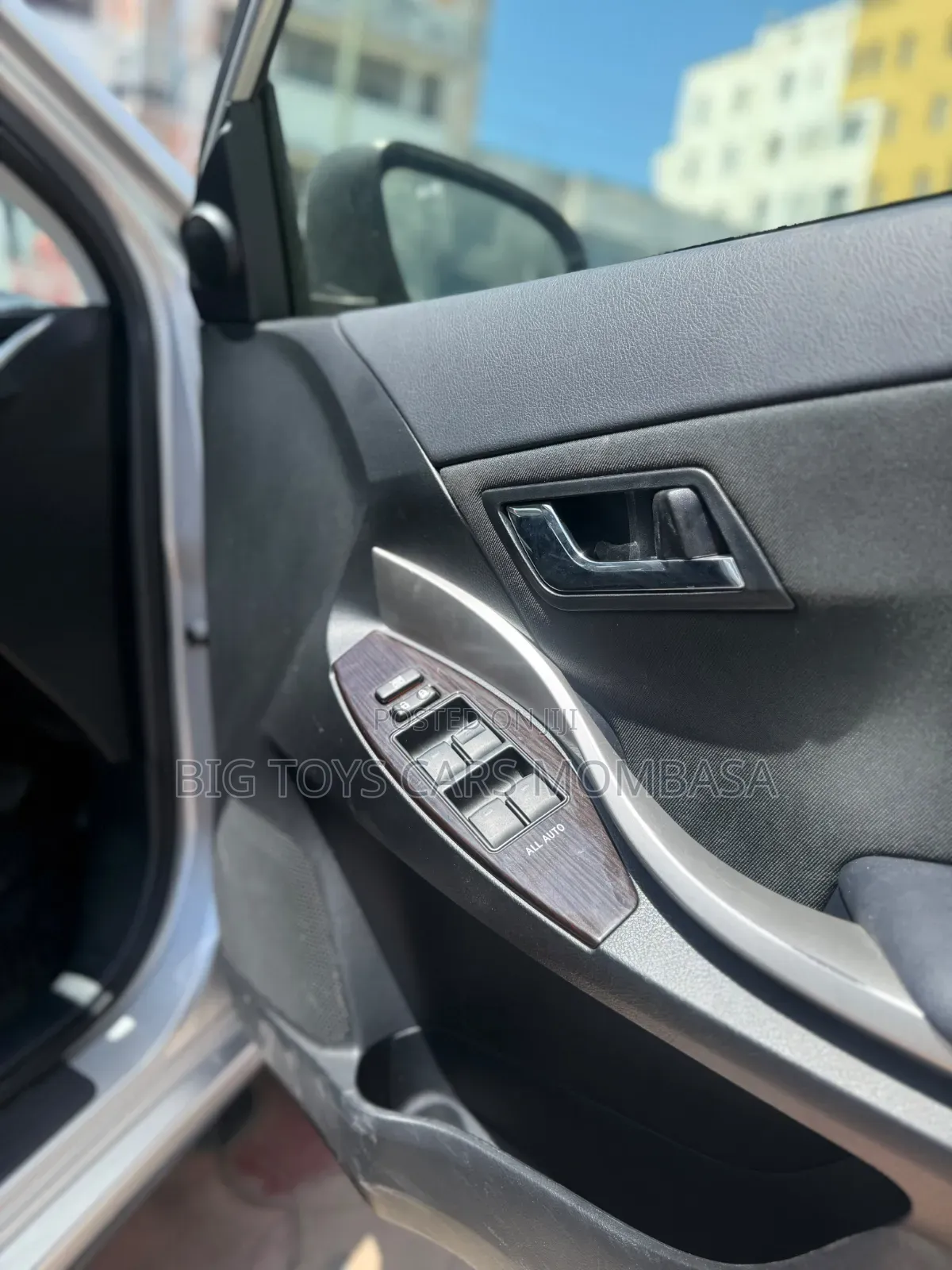 Toyota Premio 2019 Silver