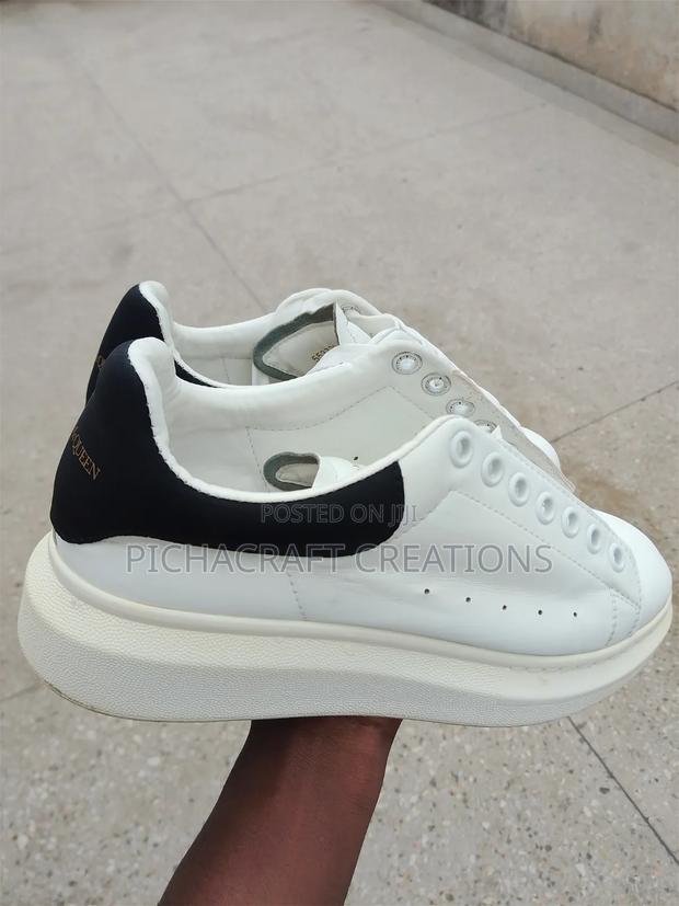 Alexander McQueen Size 41 - main view