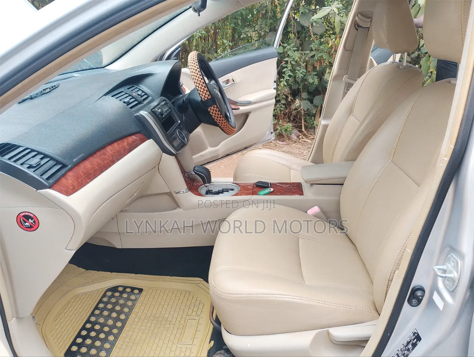 Toyota Premio 2013 Silver