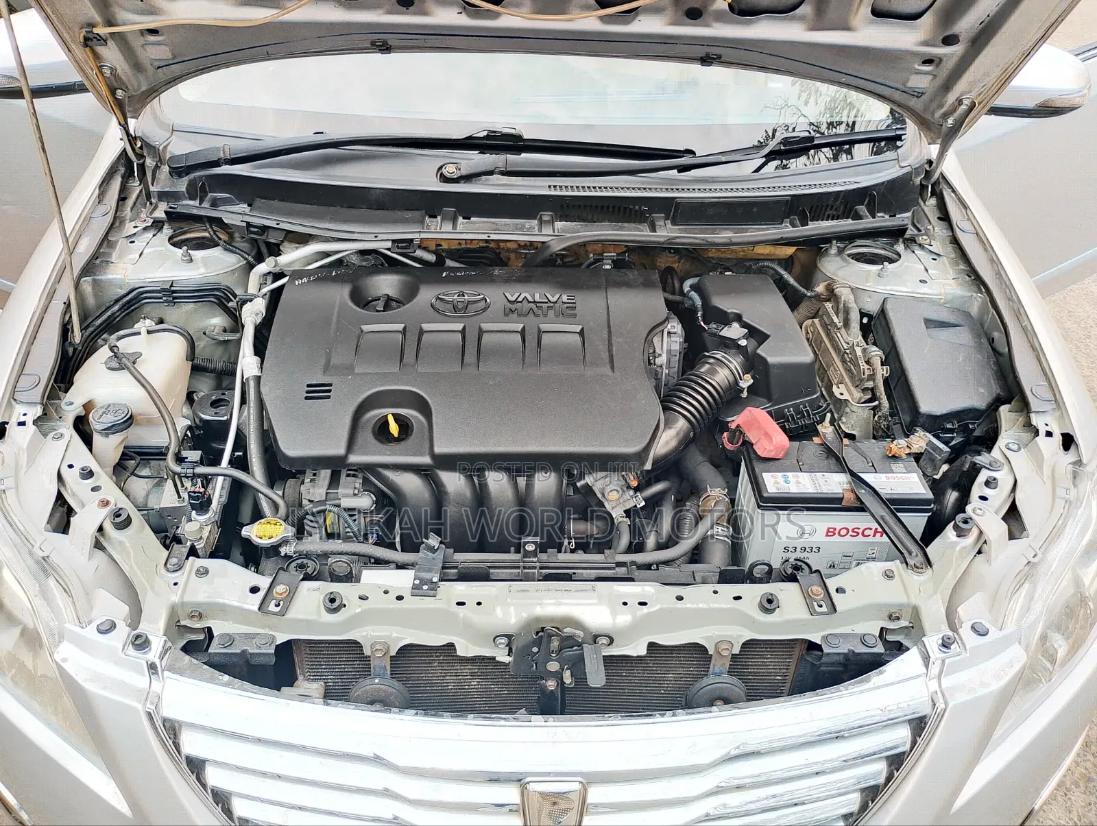 Toyota Premio 2013 Silver