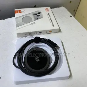 Q12 Fast Wireless Phone Charger With Magnetic Alignment