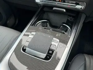 Mercedes-Benz G-Class 2024