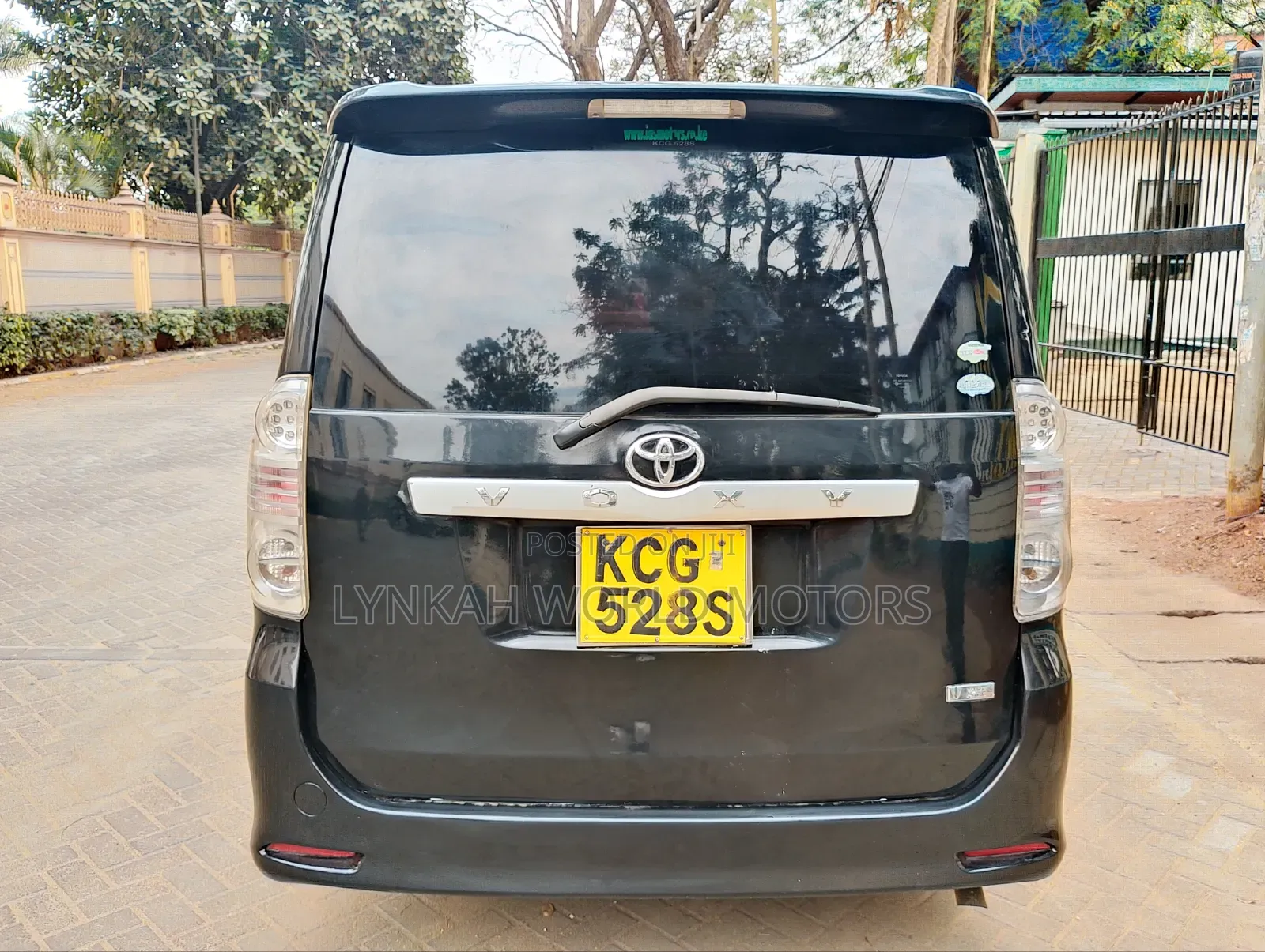 Toyota Voxy 2009 Black