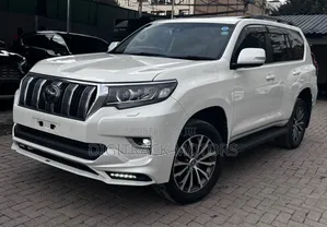 Toyota Land Cruiser Prado 2019 White