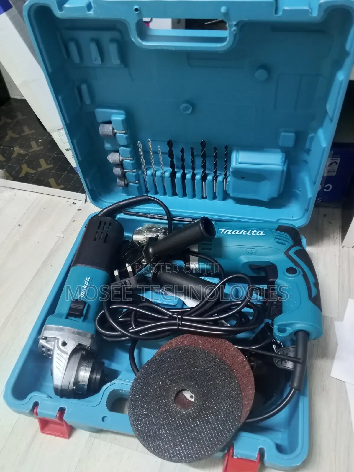 Makita Angle Grinder & Drill Combo