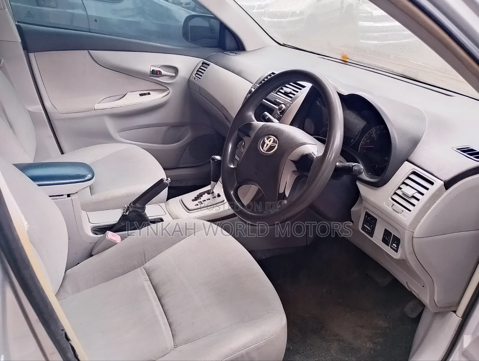 Toyota Axio 2007 Silver