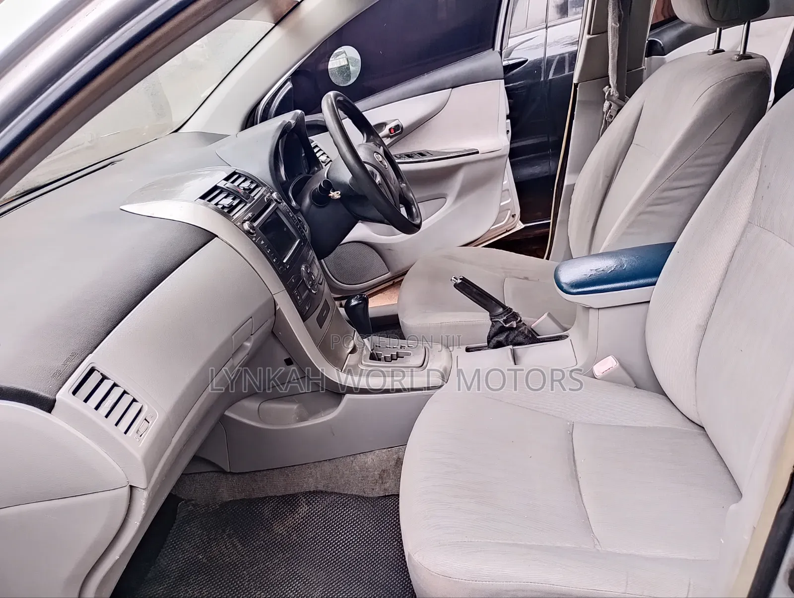 Toyota Axio 2007 Silver