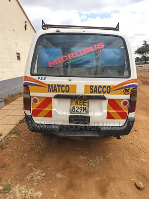 Toyota HiAce 1998 White