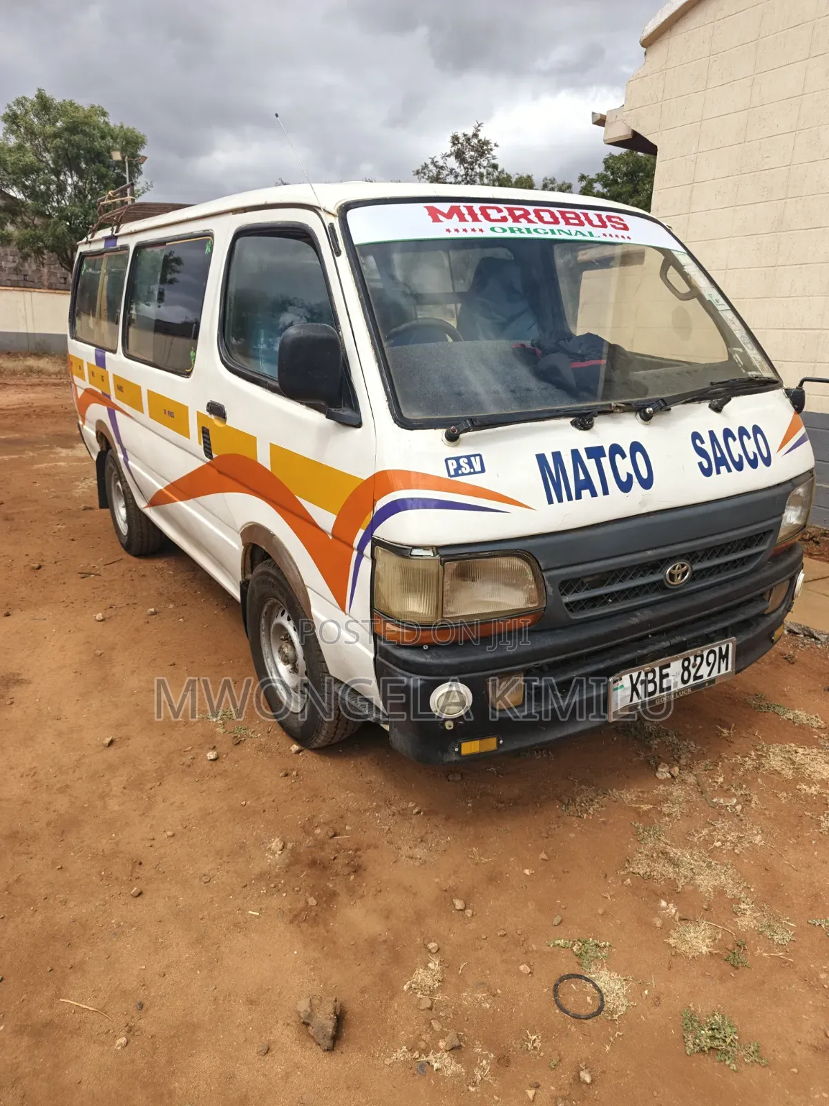 Toyota HiAce 1998 White