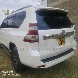 Toyota Land Cruiser 2015 White
