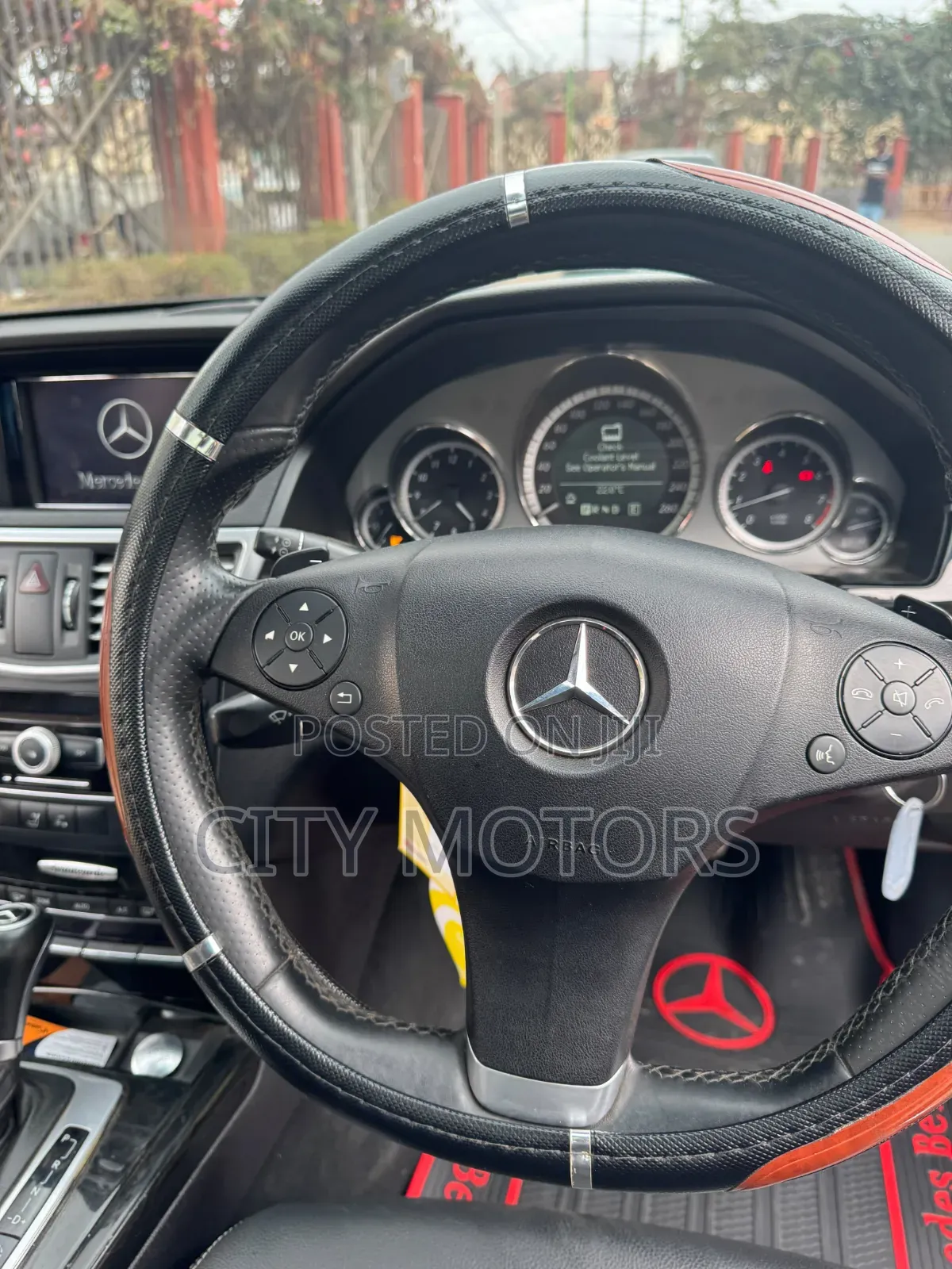 Mercedes-Benz E250 2012 Black