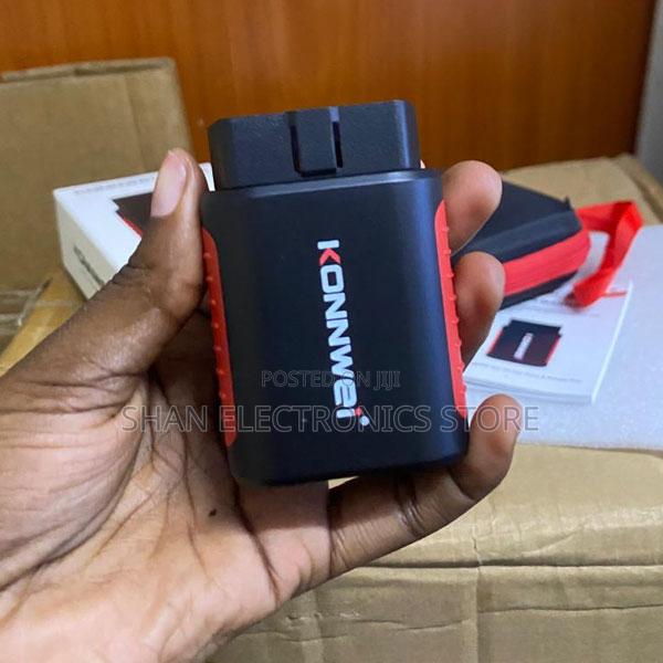 KDIAG Konnwei Wireless Engine Code Reader for Compatible OBD2 Cars - main view