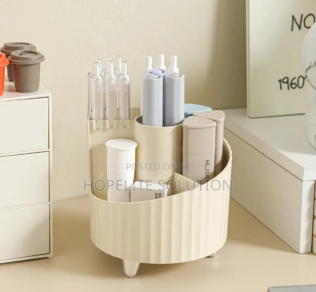 Partitioned Desktop/Makeup/Lipstick/Brush Storage Organizer