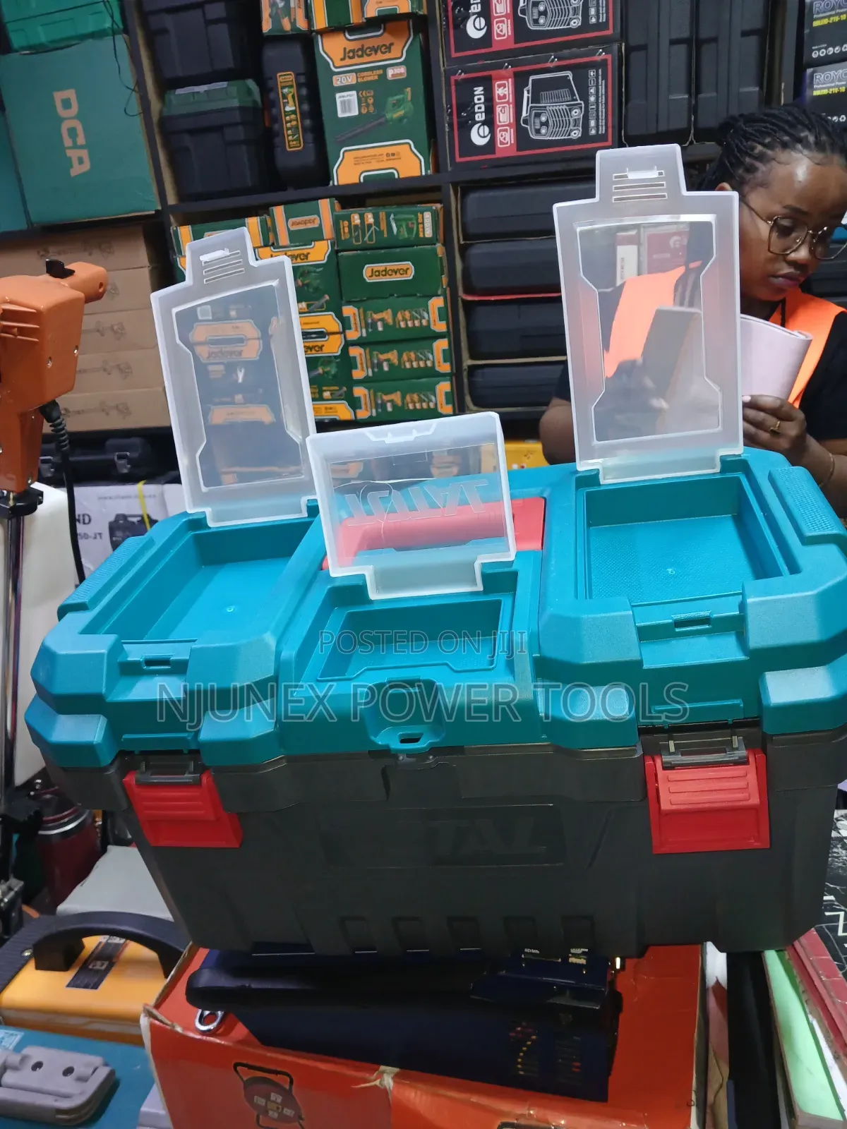 Total TPBX0201 20" Plastic Tool Box
