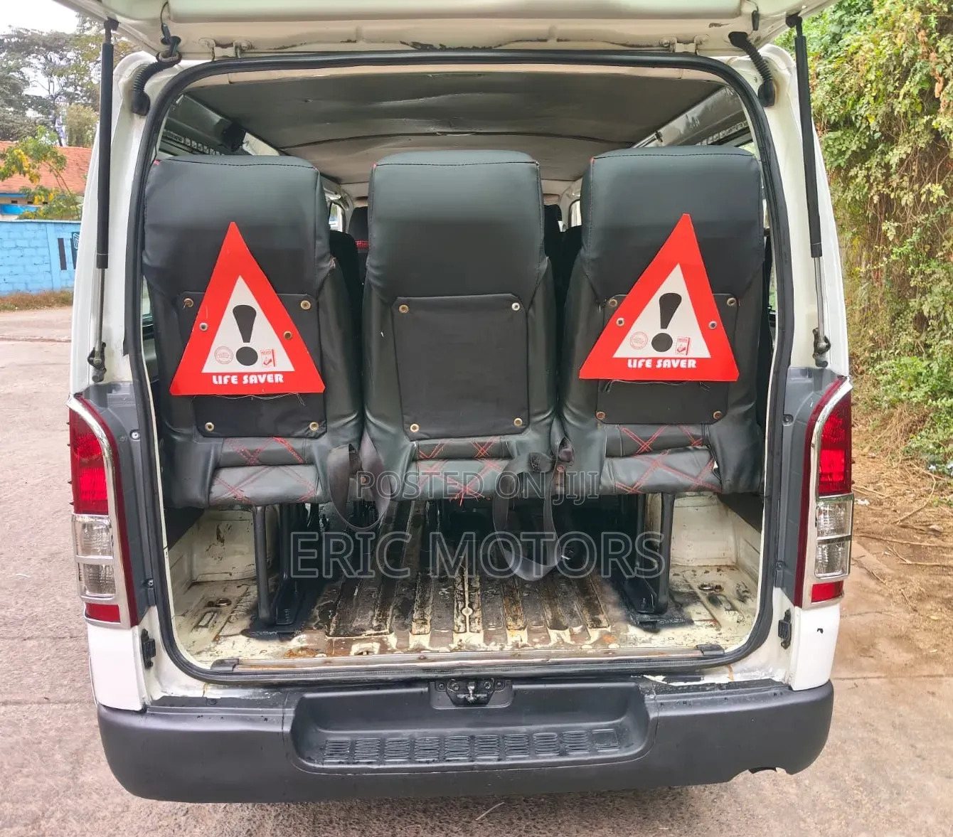 Toyota HiAce 2012 White