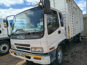 Isuzu FRR 33 2017 White